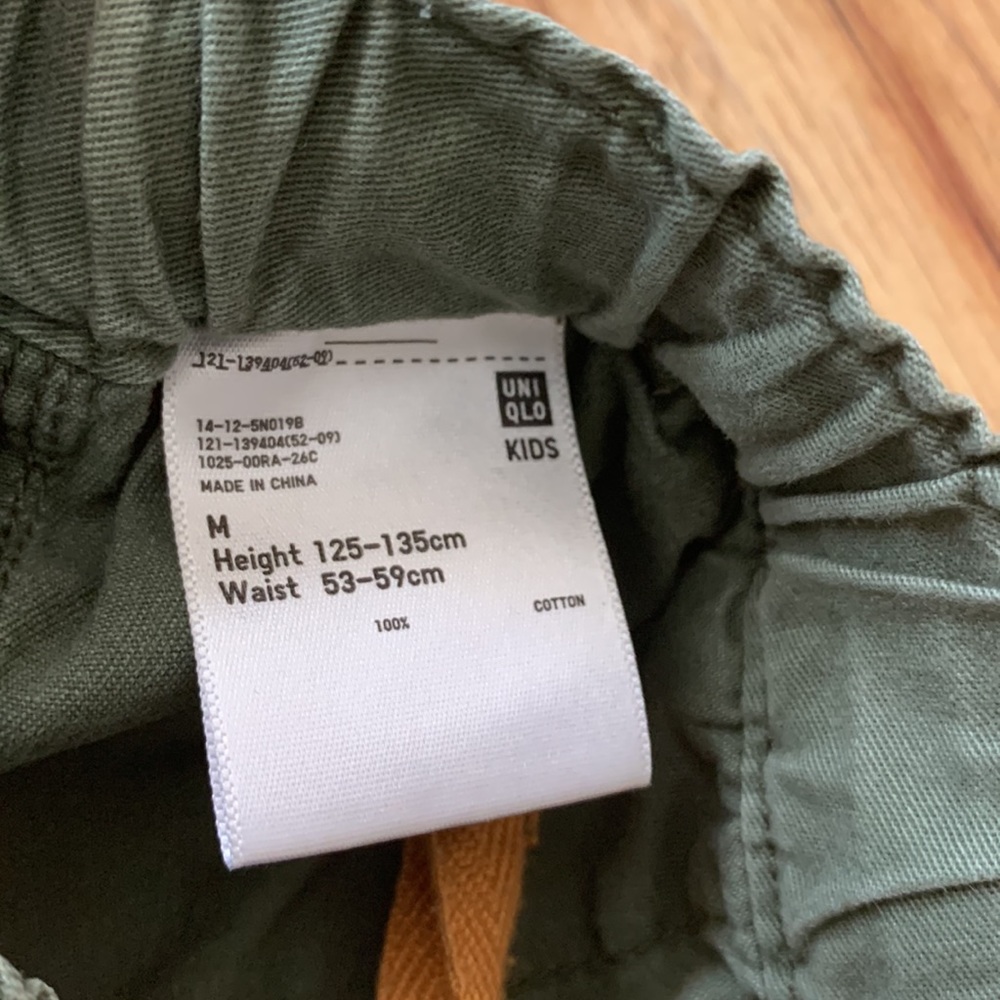 Uniqlo shorts 10-12 yrs - Picture 8 of 8